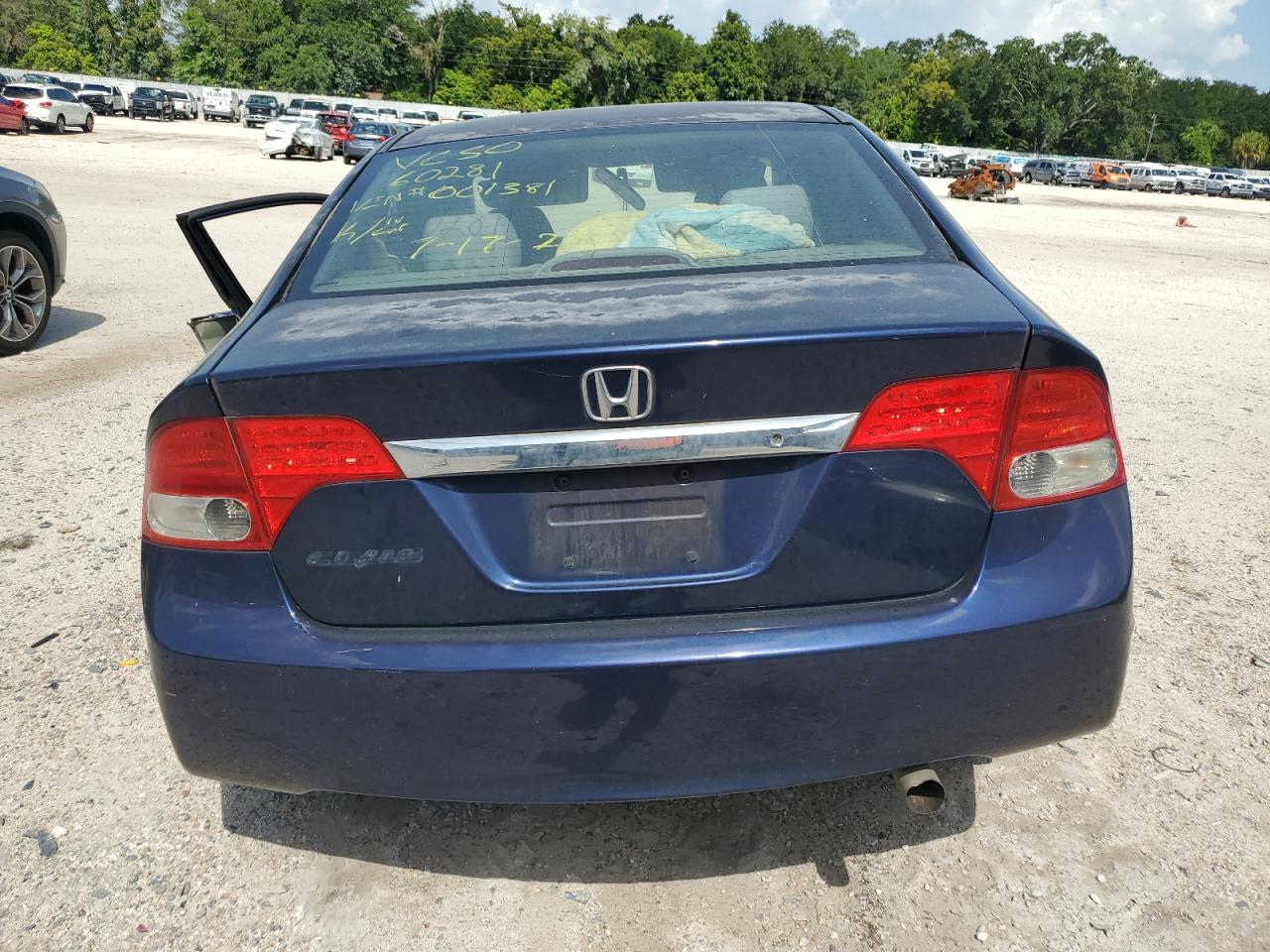 2009 Honda Civic Lx VIN: 19XFA16529E001381 Lot: 64820004