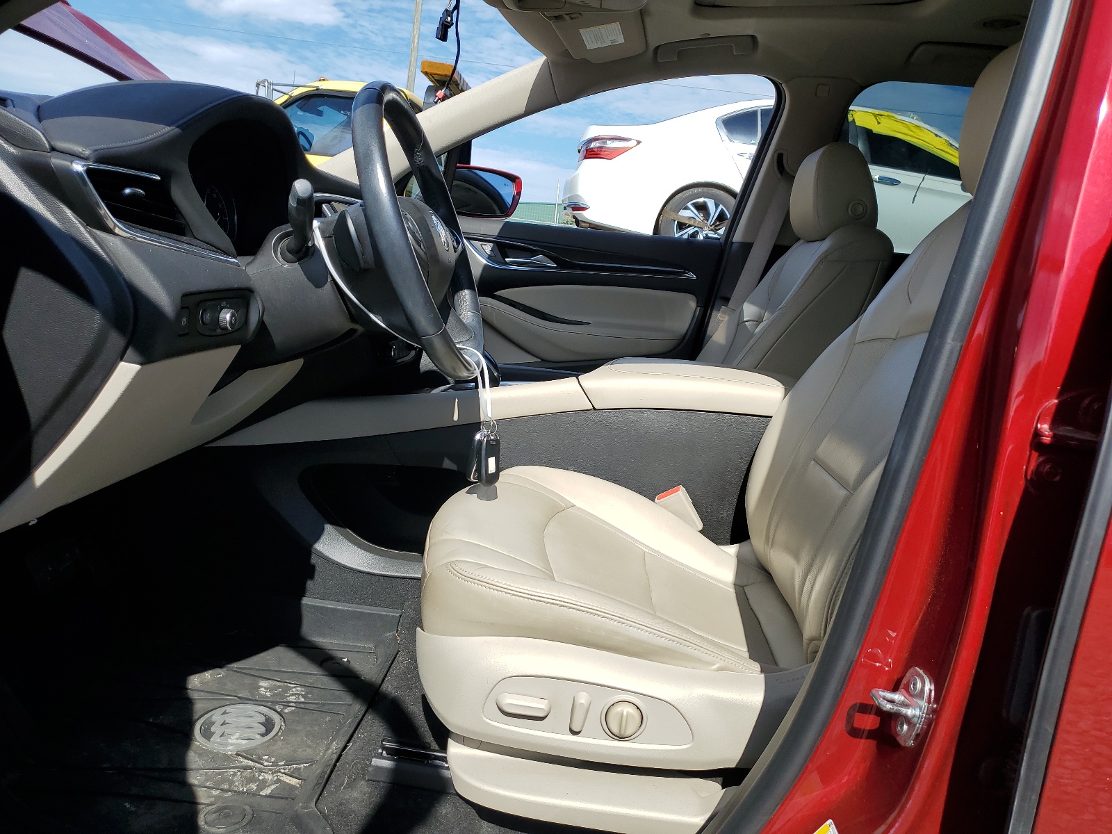 5GAERBKW1JJ199078 2018 Buick Enclave Essence