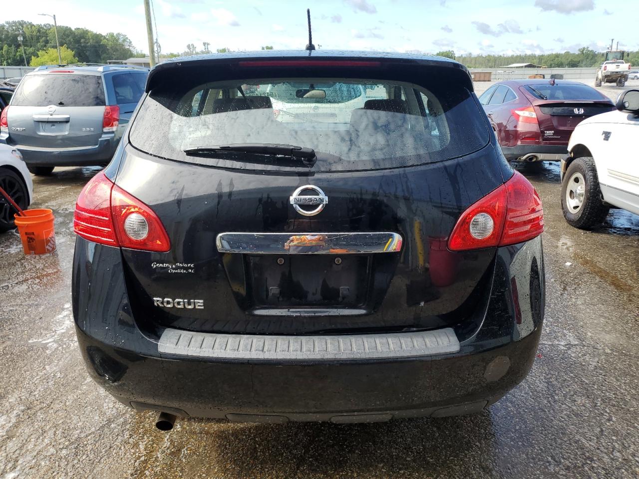 2011 Nissan Rogue S VIN: JN8AS5MT0BW573520 Lot: 64214284