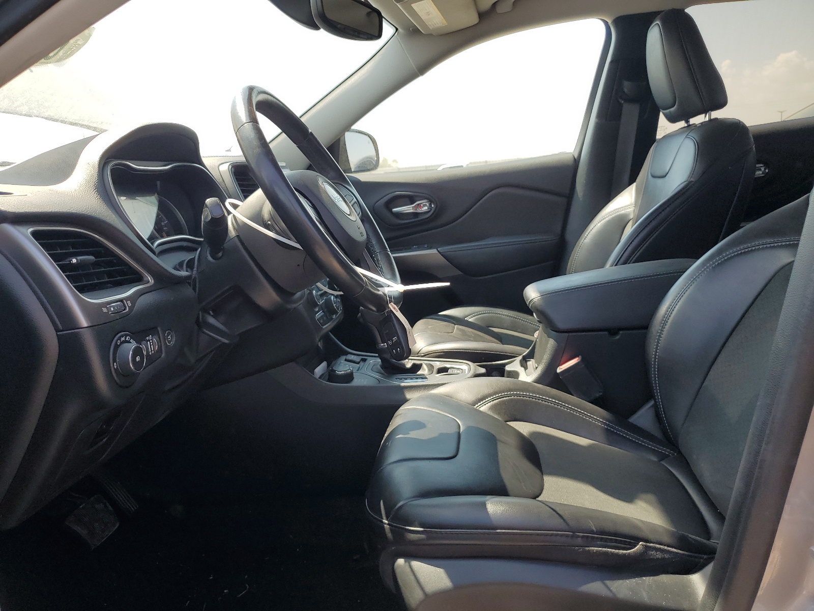 1C4PJMLX3LD539186 2020 Jeep Cherokee Latitude Plus