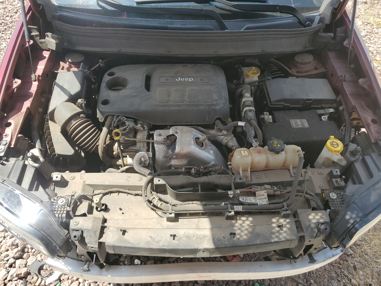 1C4PJLLN6KD226222 2019 Jeep Cherokee Latitude Plus