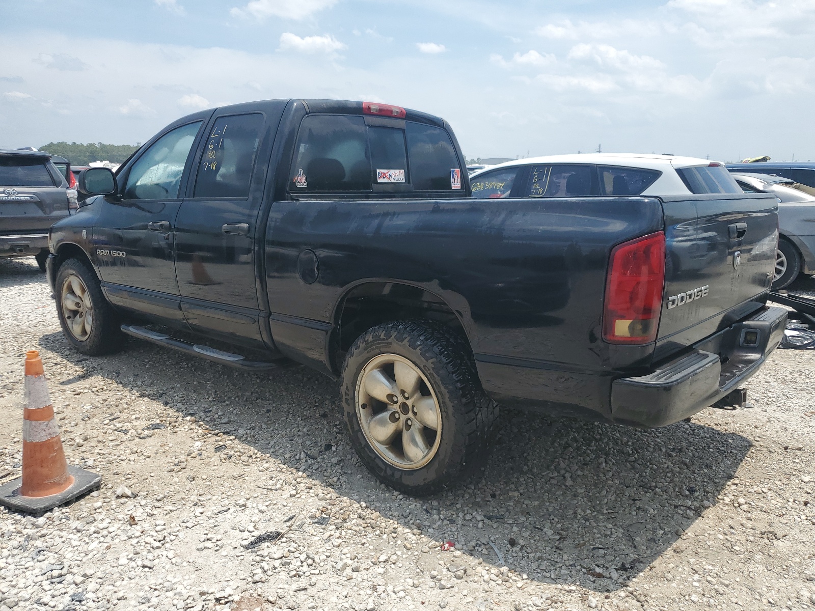 1D3HA18D54J263413 2004 Dodge Ram 1500 St