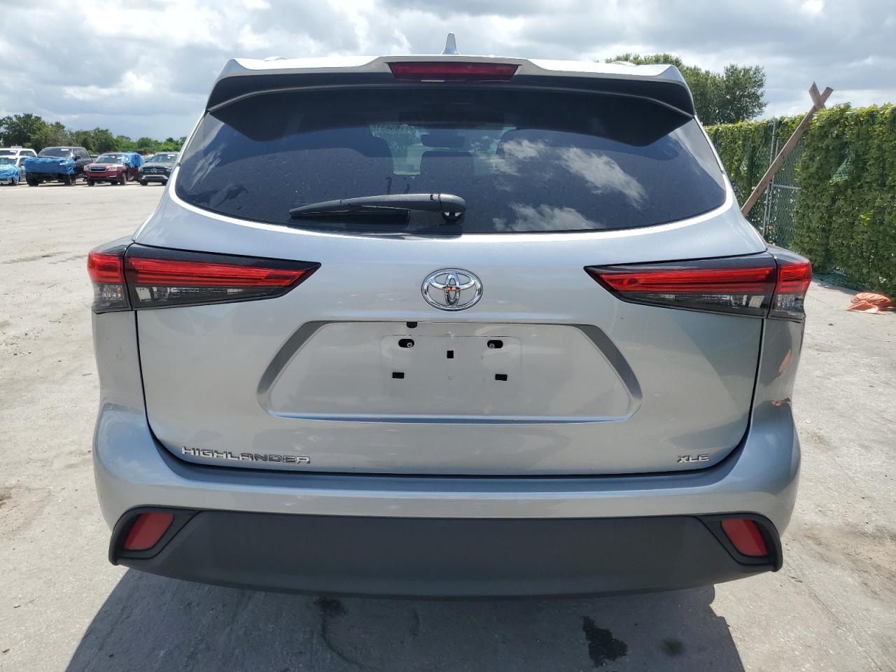 2022 Toyota Highlander Xle VIN: 5TDGZRAH2NS555338 Lot: 63631644