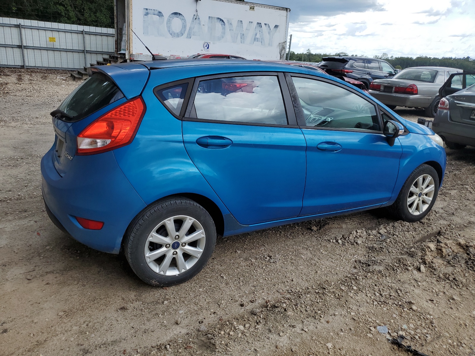 2013 Ford Fiesta Se vin: 3FADP4EJ4DM223432