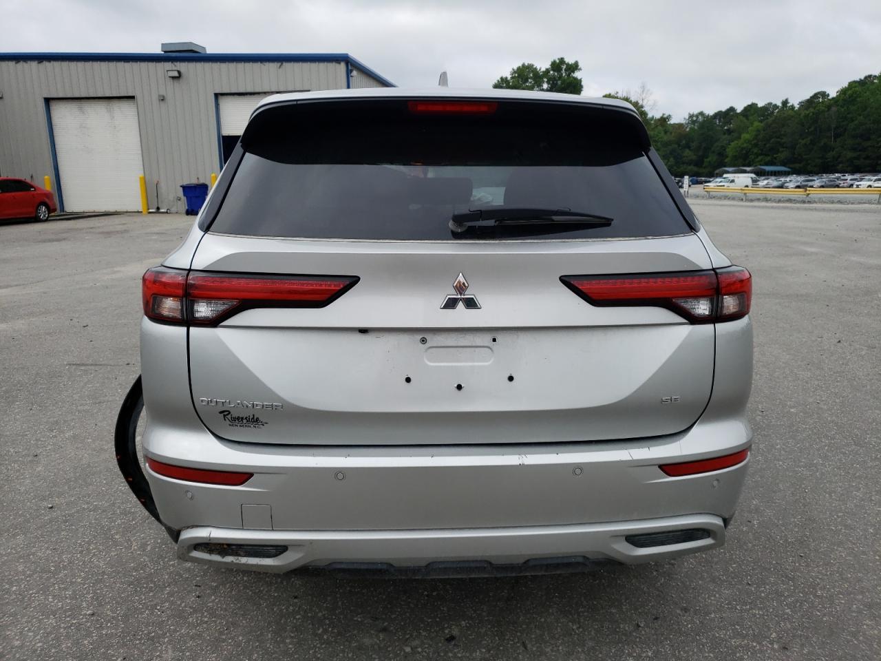 JA4J3VA80RZ015565 2024 Mitsubishi Outlander Se