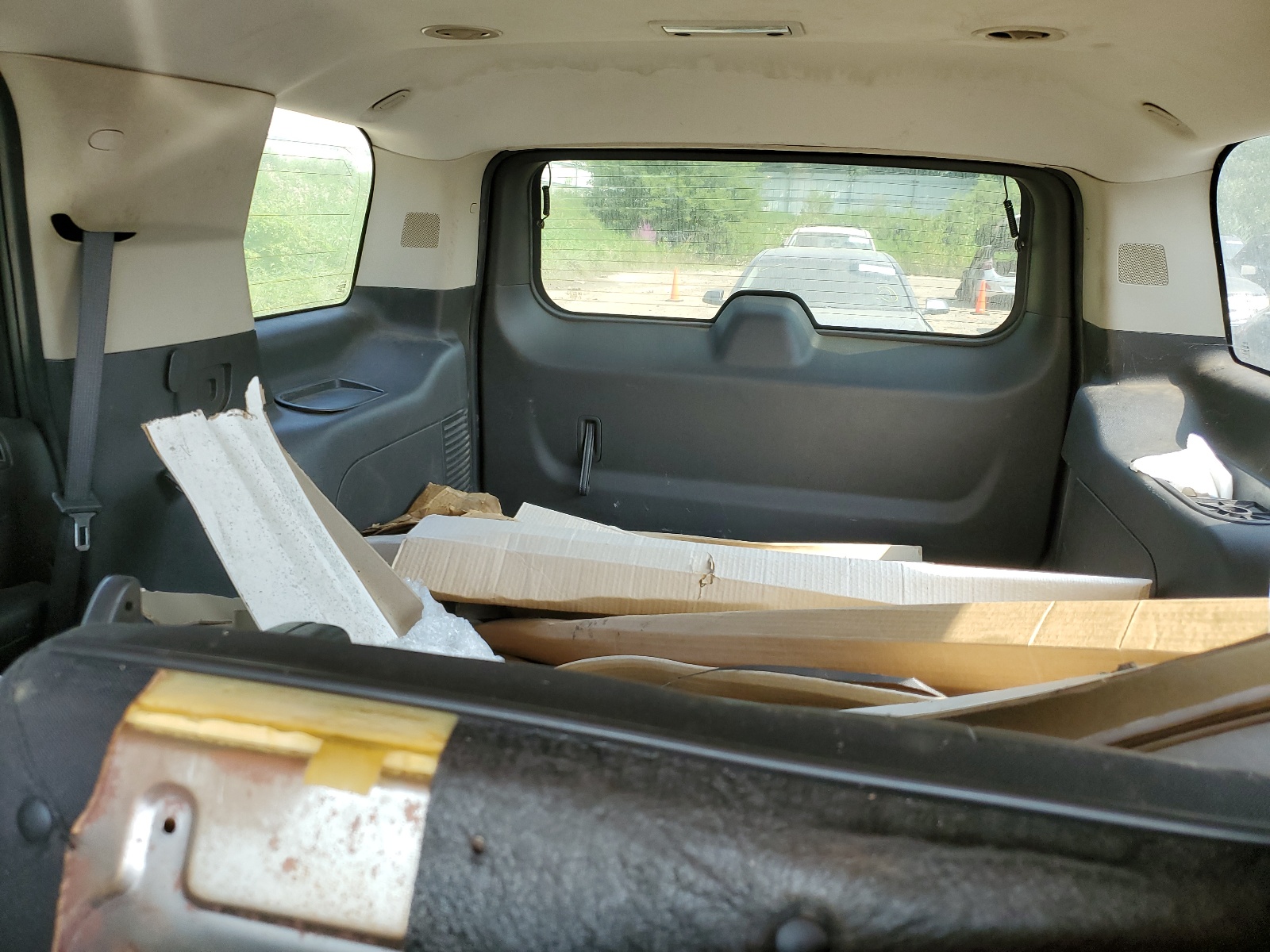 1GNUKAE09AR261304 2010 Chevrolet Tahoe K1500 Ls