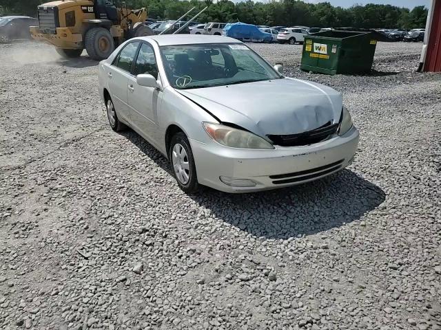 2003 Toyota Camry Le VIN: 4T1BE32K63U704075 Lot: 60912274