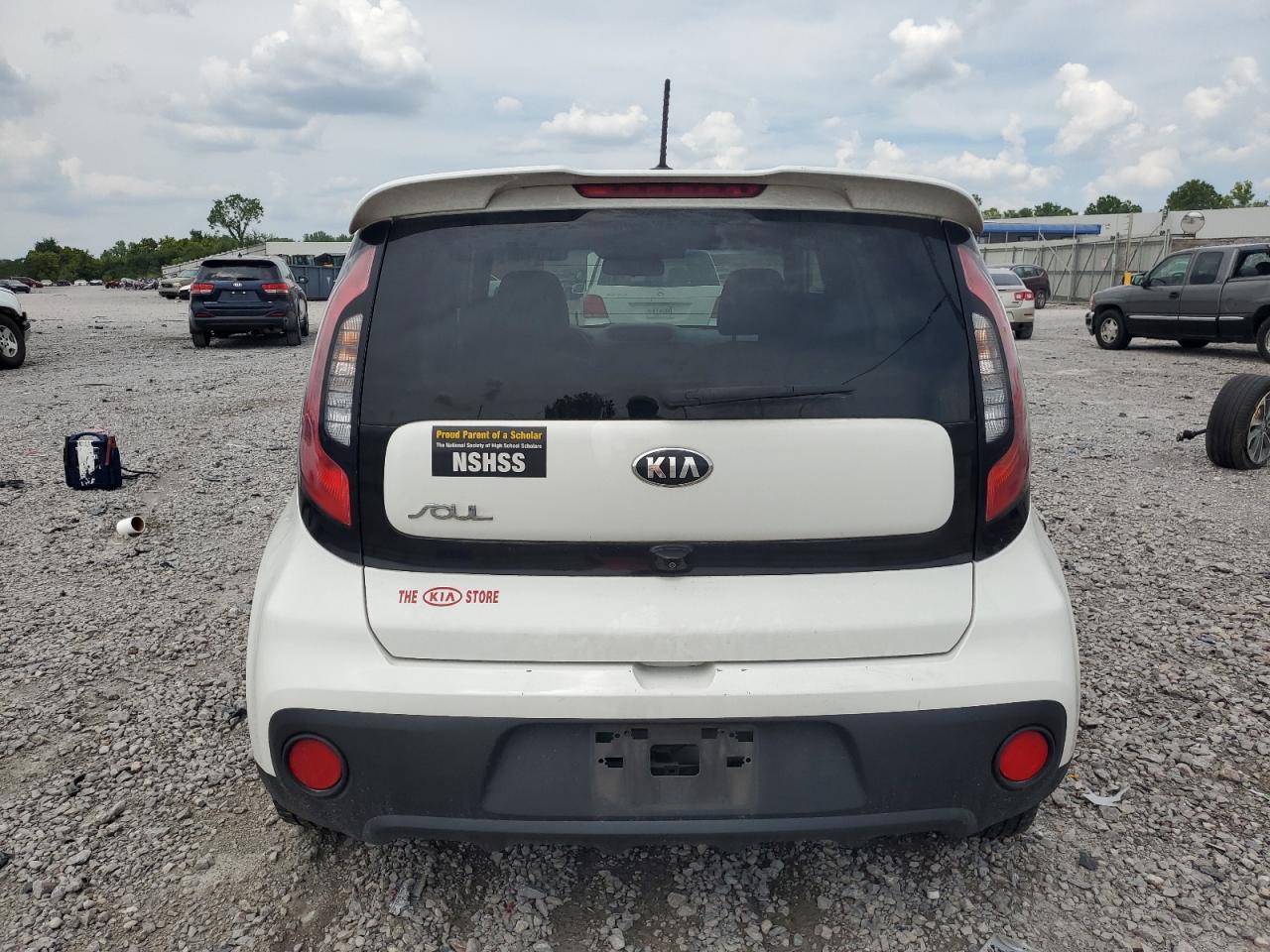 2018 Kia Soul VIN: KNDJN2A29J7588121 Lot: 63613754