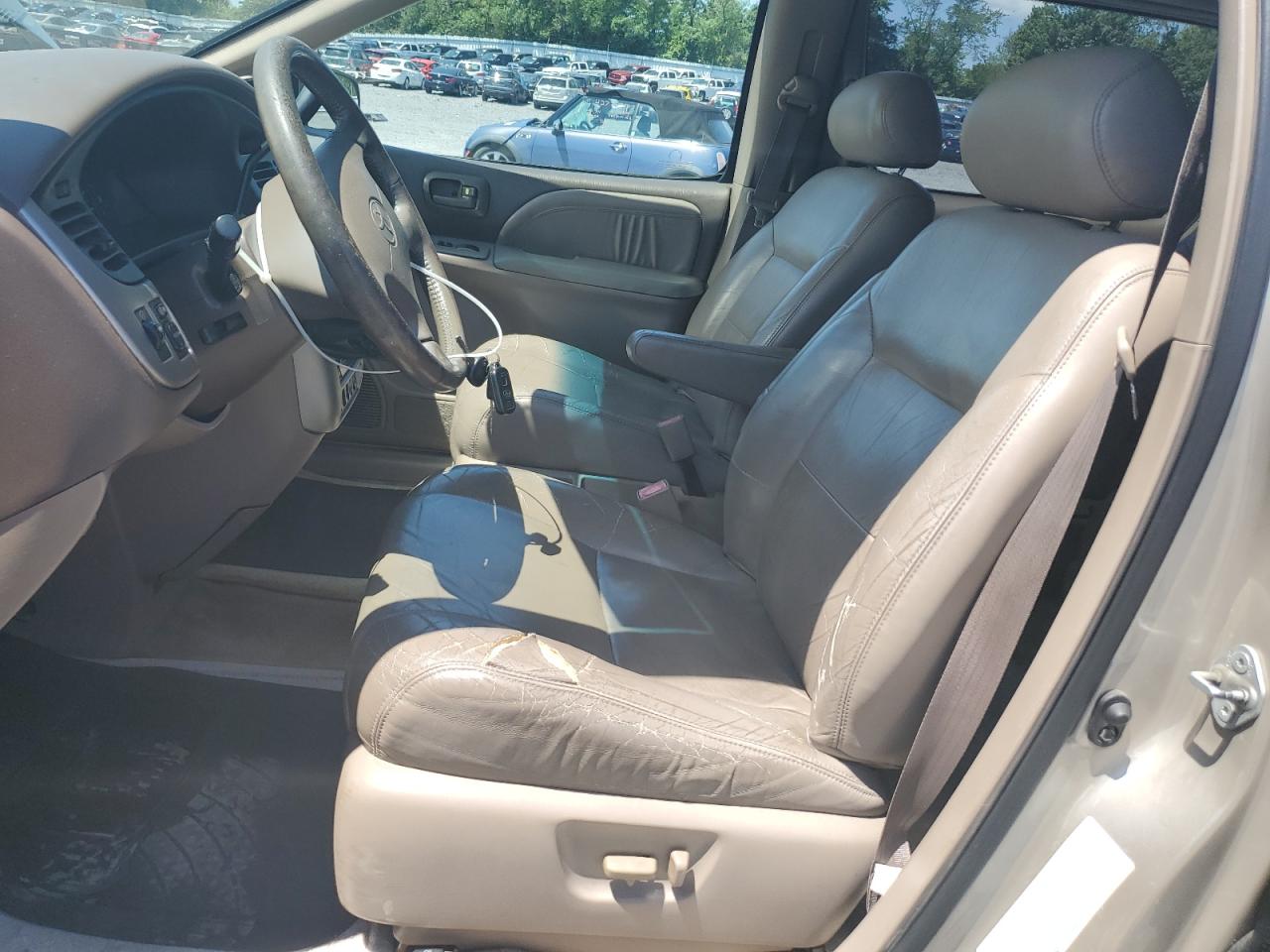 2001 Toyota Sienna Le VIN: 4T3ZF13C51U370021 Lot: 61647314