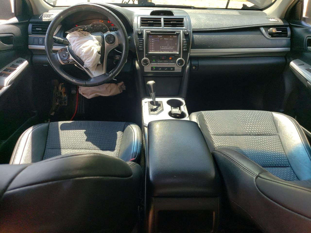 2014 Toyota Camry - Image 8