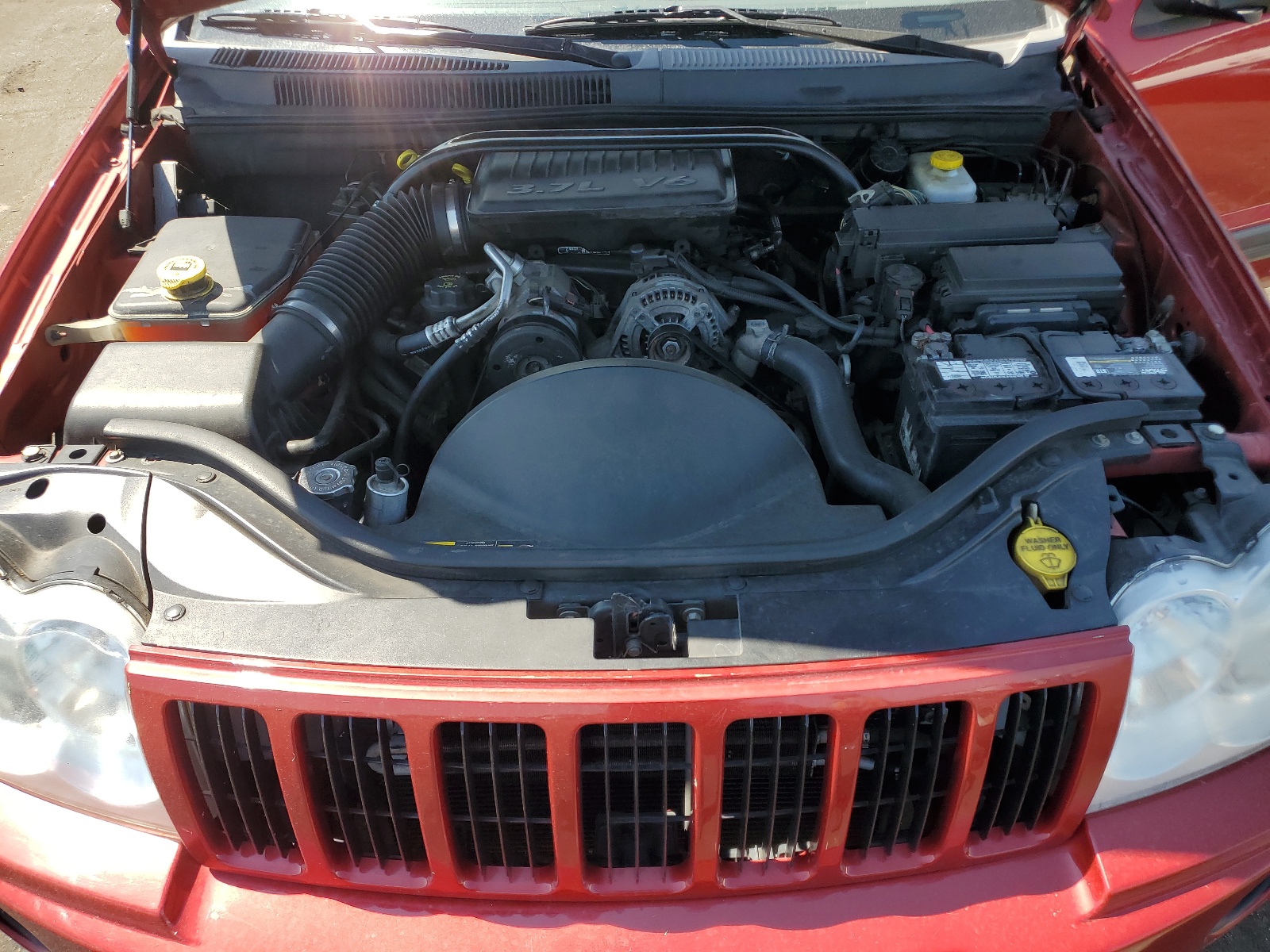 1J4GR48KX5C558794 2005 Jeep Grand Cherokee Laredo