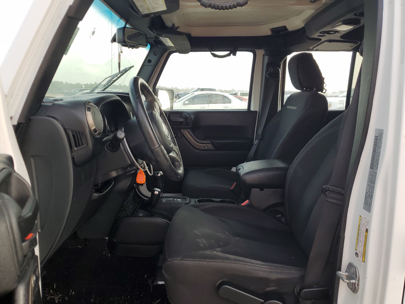 1C4BJWDGXJL872248 2018 Jeep Wrangler Unlimited Sport