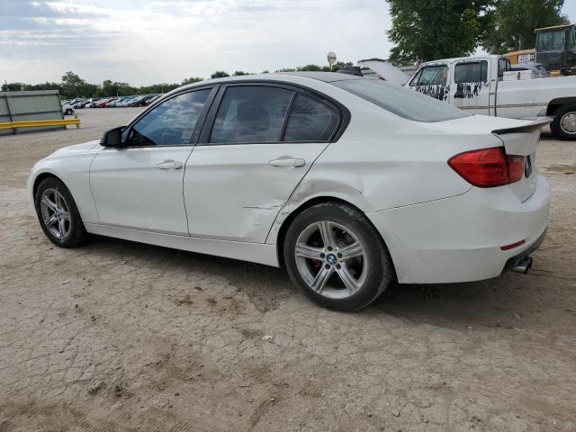  BMW 3 SERIES 2015 Белы