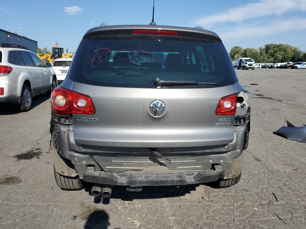 2011 Volkswagen Tiguan S VIN: WVGBV7AX9BW516996 Lot: 64453744