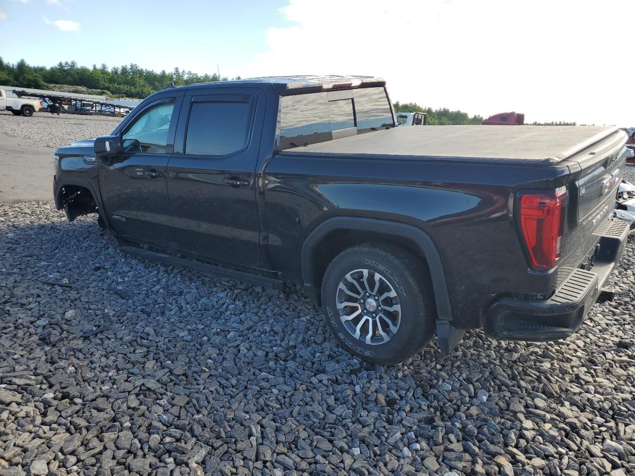 2021 GMC Sierra - Image 2