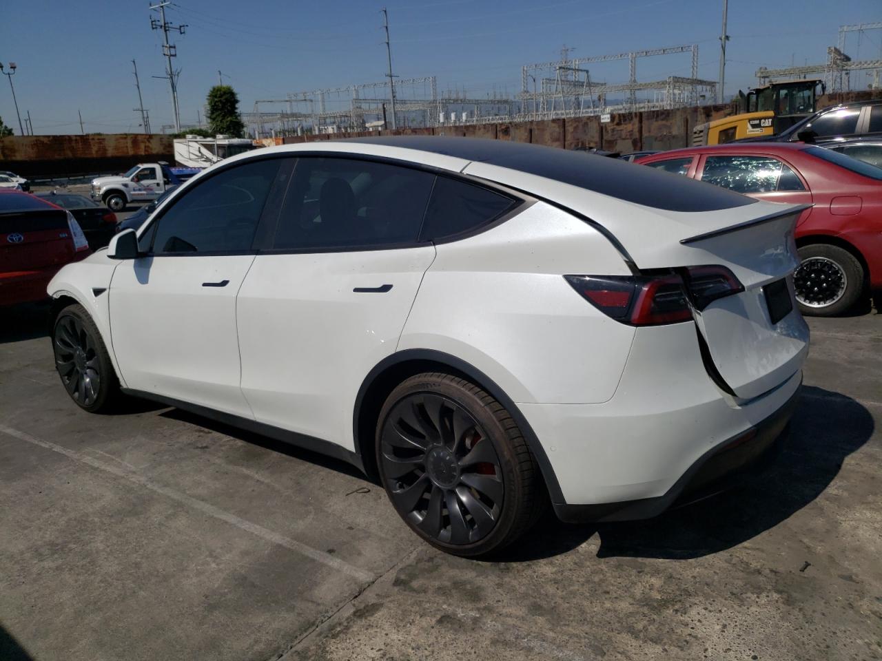 7SAYGDEF8NF383247 Tesla Model Y  2