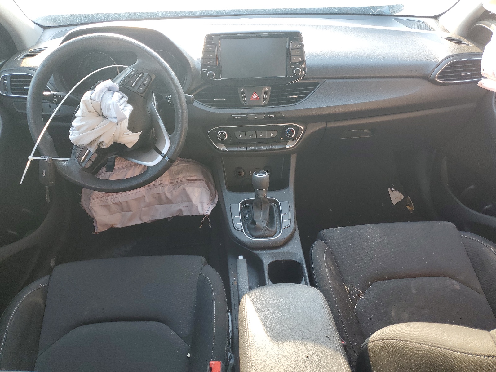 KMHH35LE9JU009333 2018 Hyundai Elantra Gt