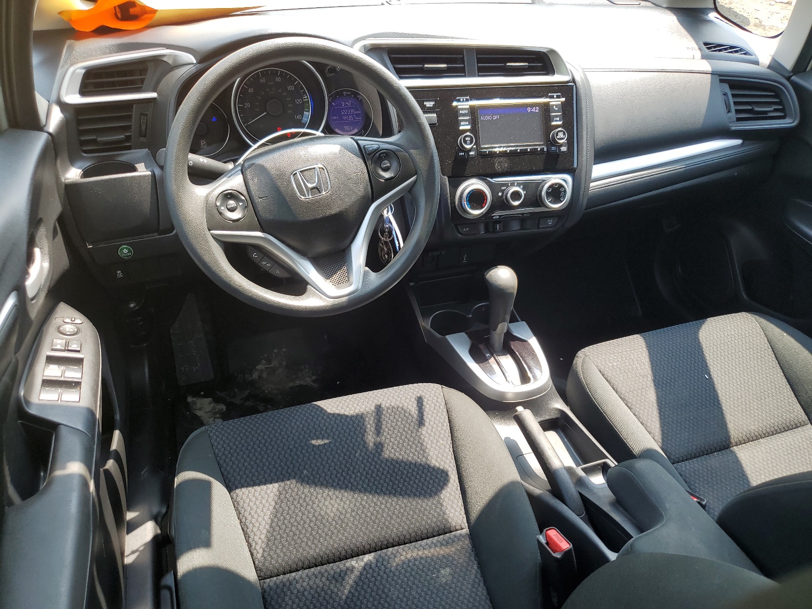 3HGGK5H4XKM715768 2019 Honda Fit Lx