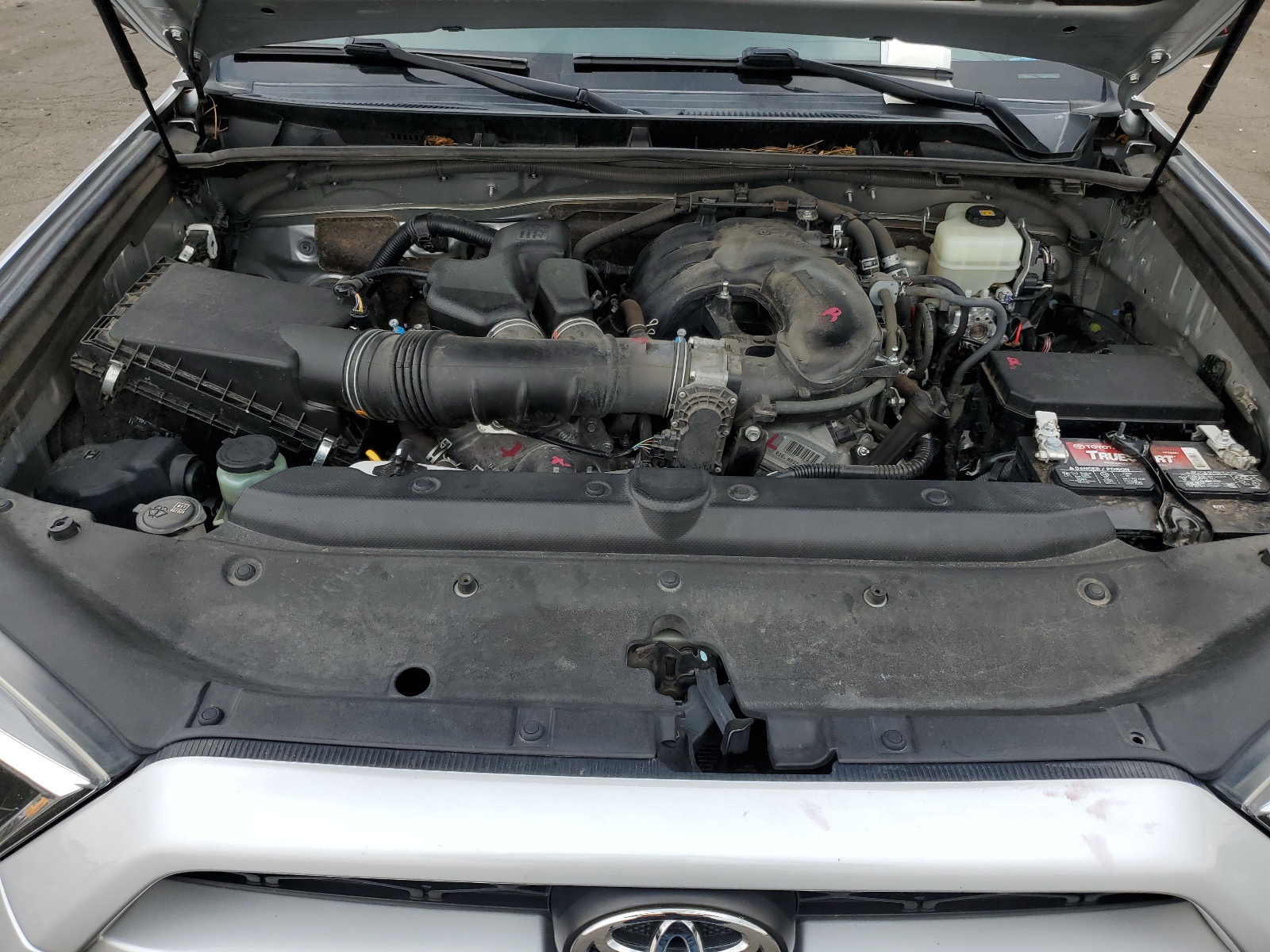 JTEBU5JR0K5685870 2019 Toyota 4Runner Sr5