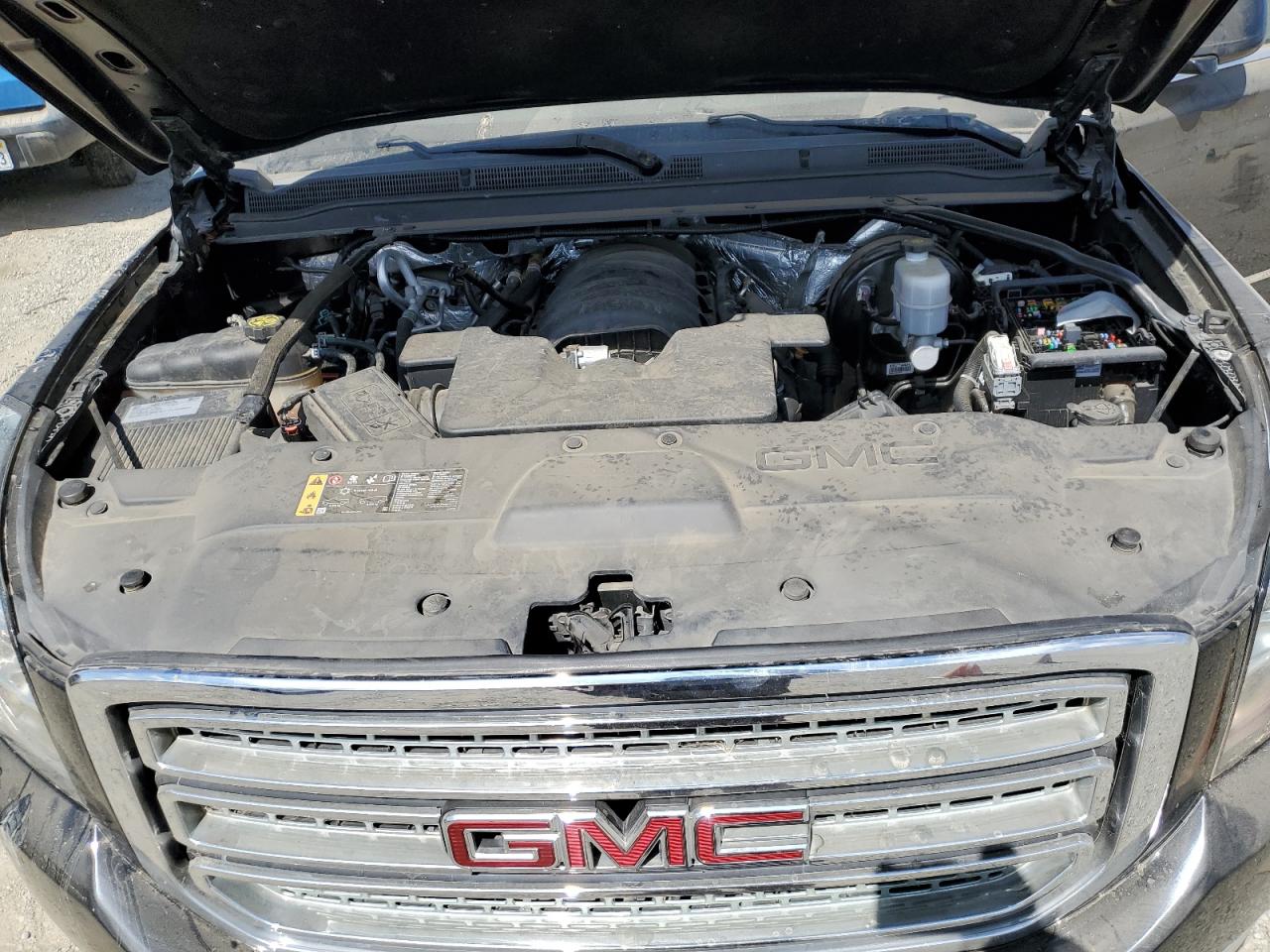 1GKS1AKC0HR215635 2017 GMC Yukon Sle