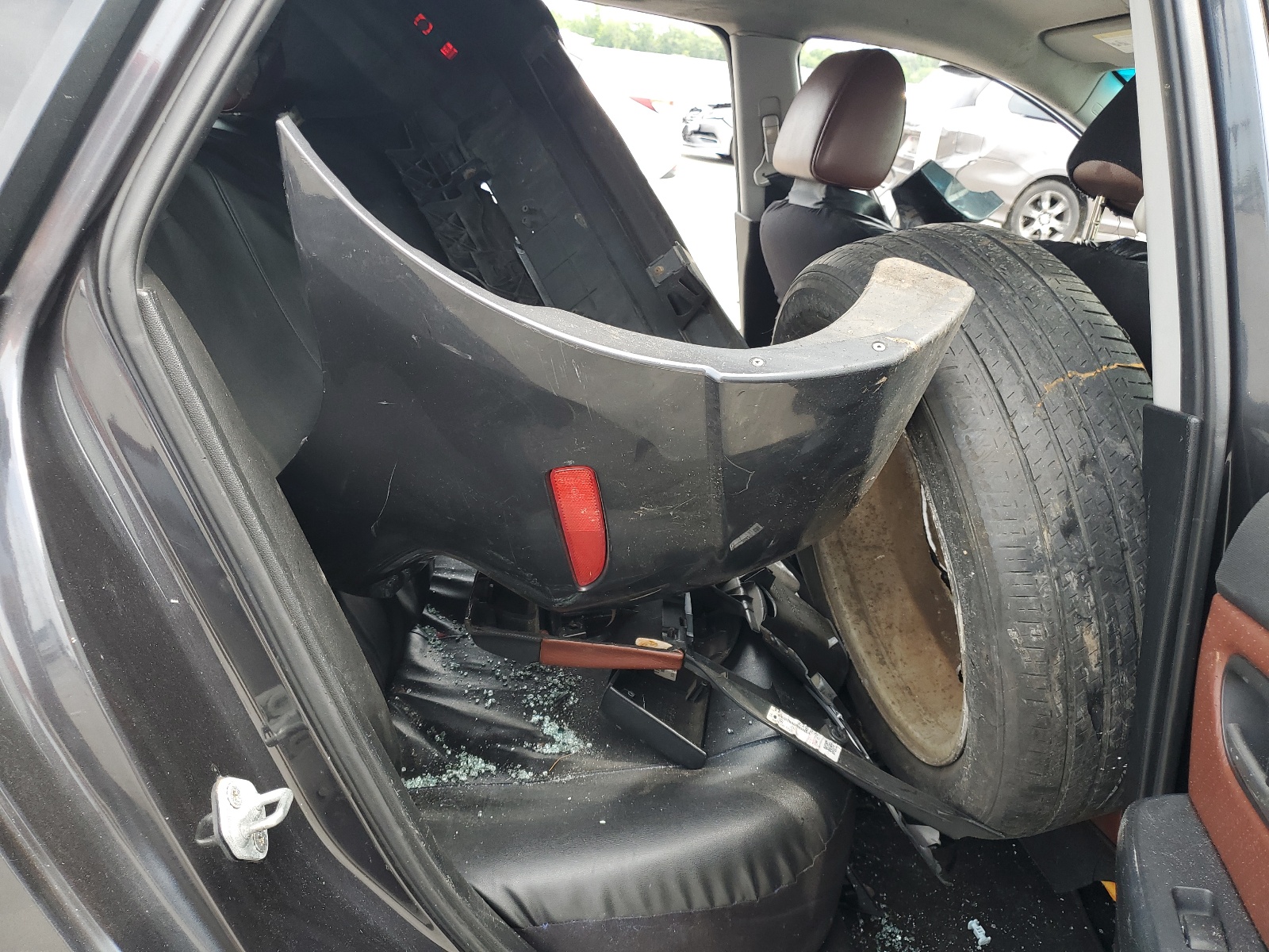 JM1BK343651271896 2005 Mazda 3 Hatchback