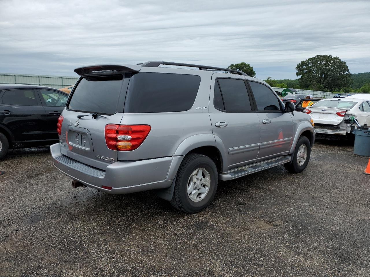 2001 Toyota Sequoia Limited VIN: 5TDBT48A51S046734 Lot: 61728224