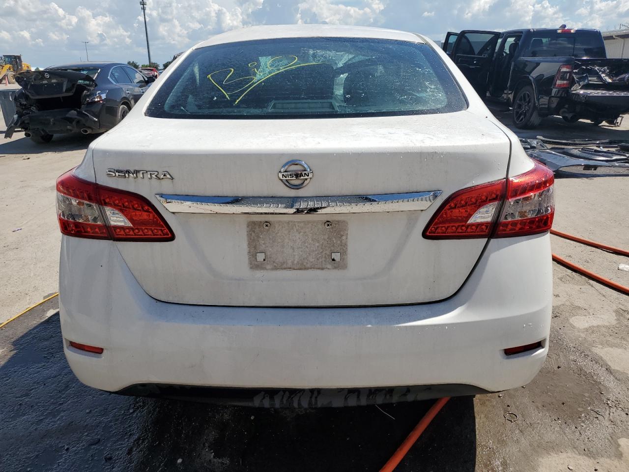 2015 Nissan Sentra - Image 6