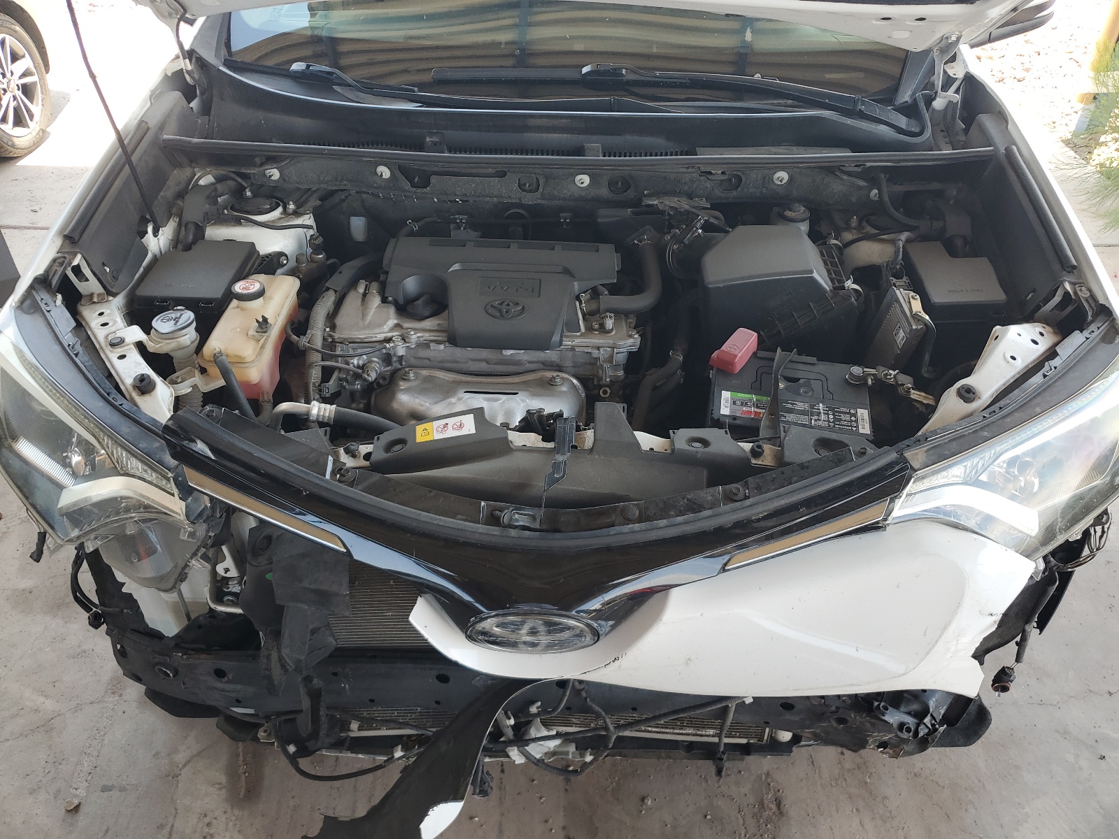 JTMWFREV0JD115273 2018 Toyota Rav4 Adventure