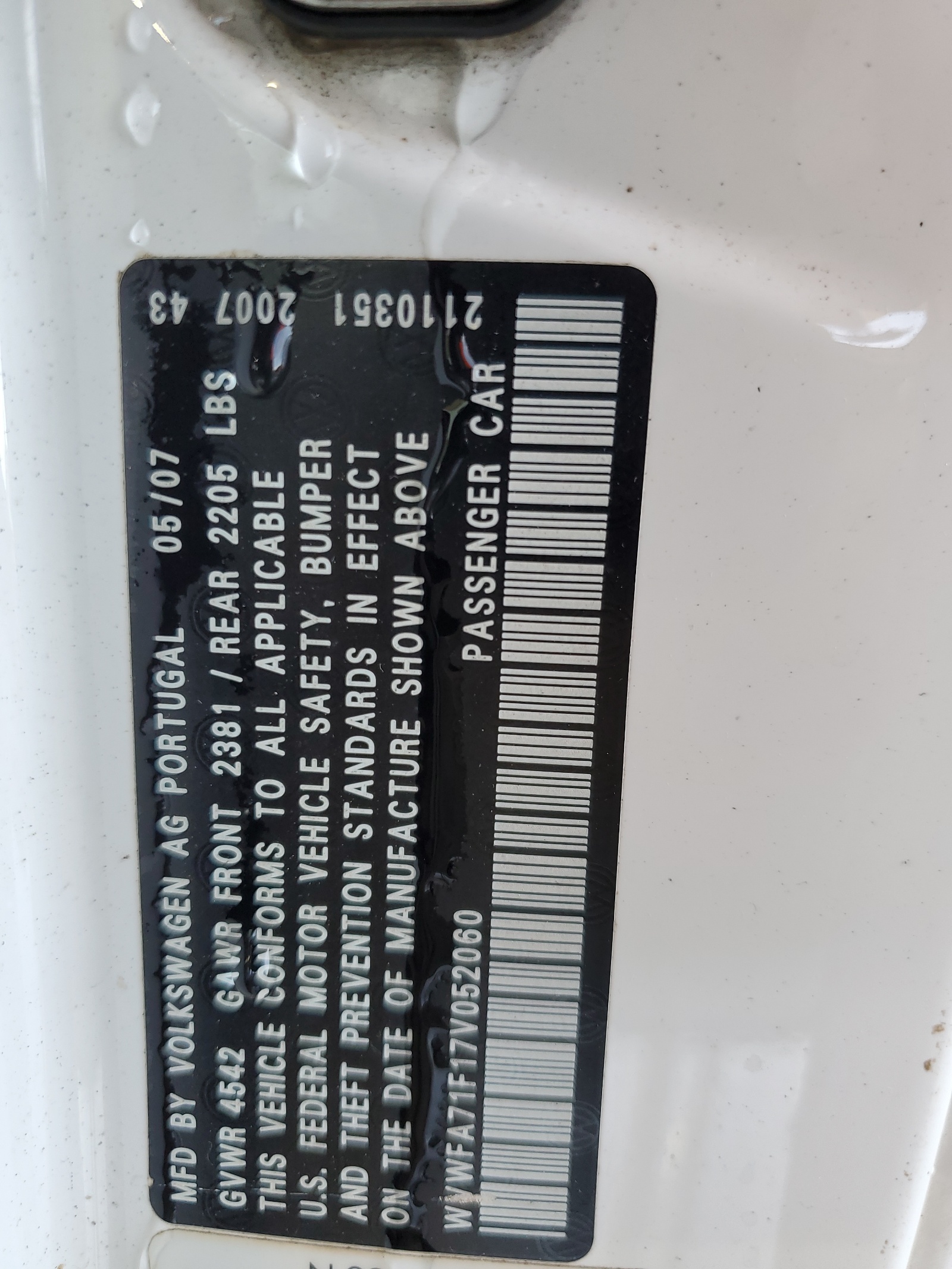 WVWFA71F17V052060 2007 Volkswagen Eos 2.0T Luxury