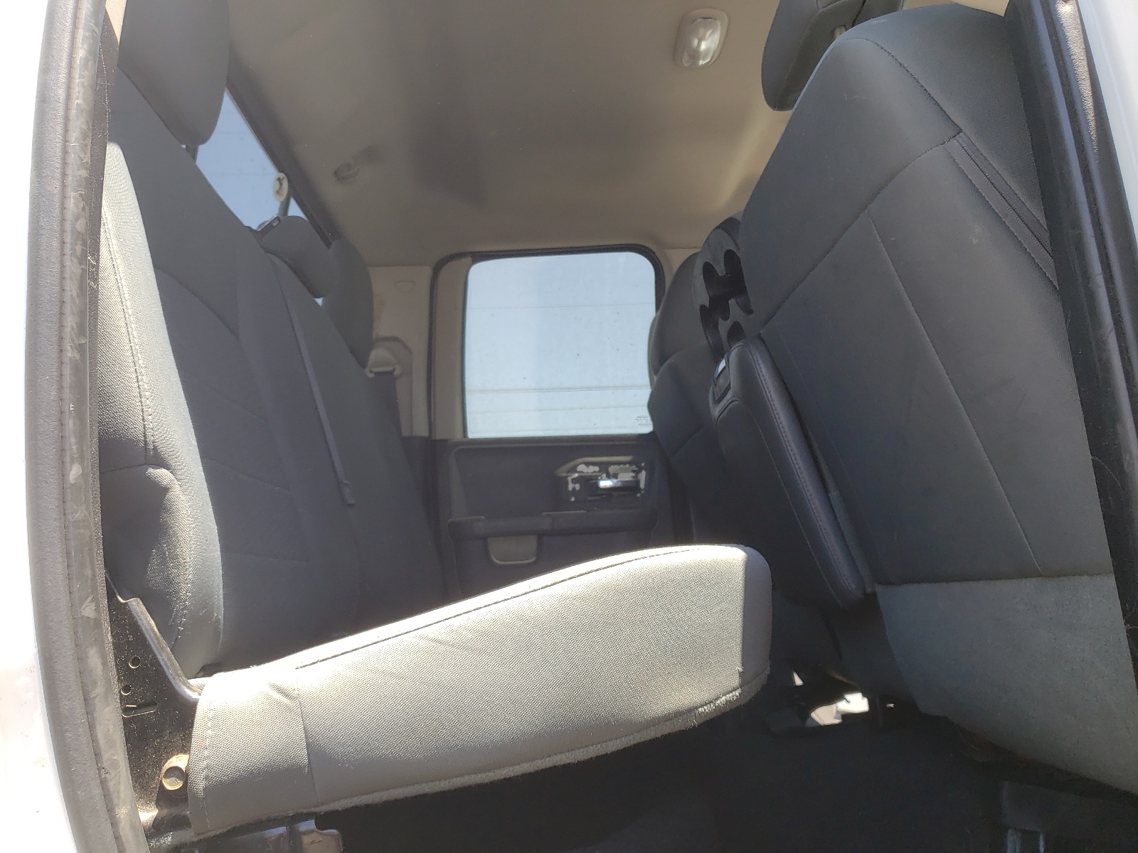 1C6RR6GG5GS233140 2016 Ram 1500 Slt