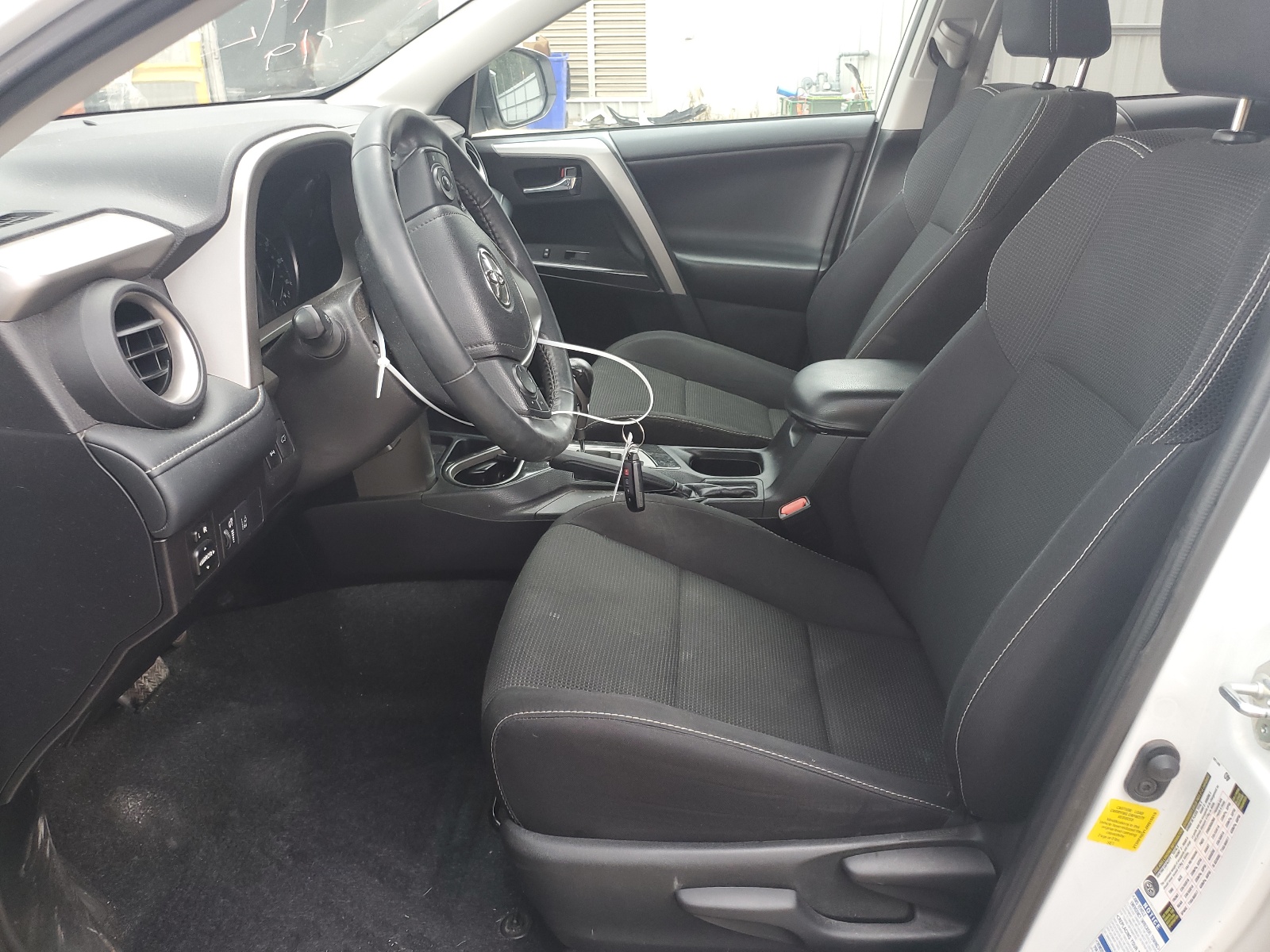 2T3RFREV1JW810619 2018 Toyota Rav4 Adventure