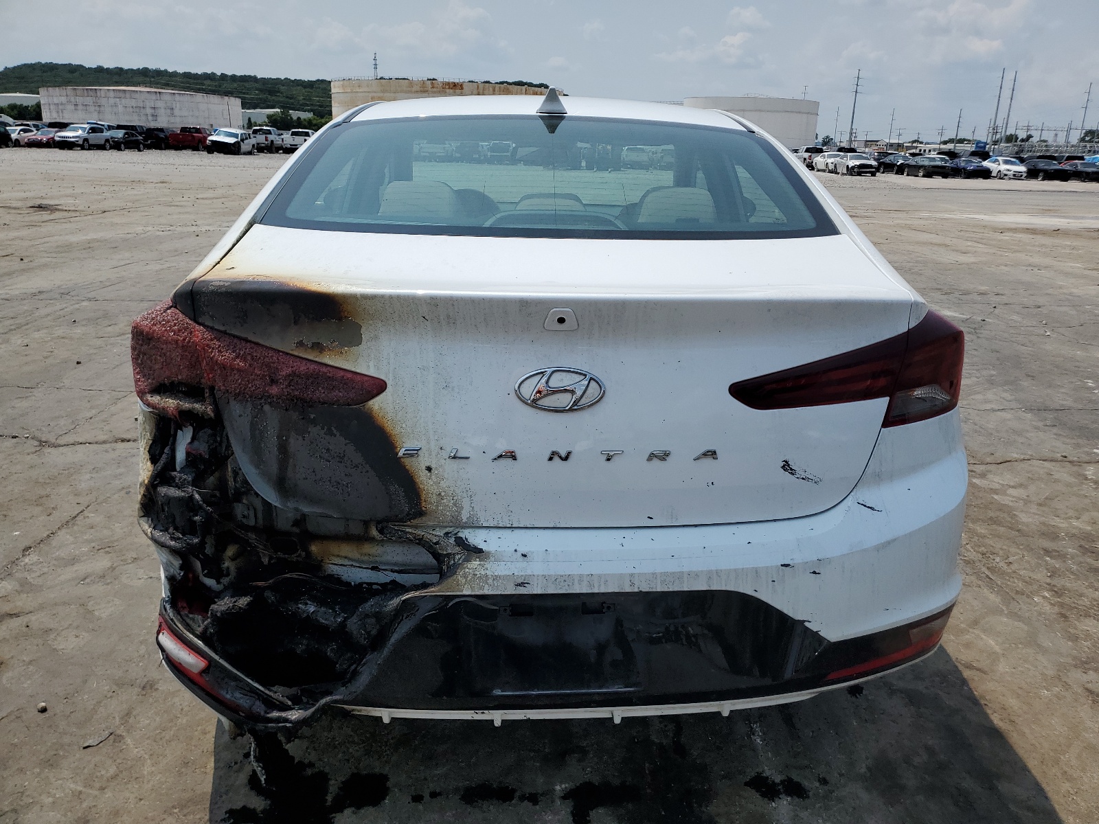 5NPD84LFXKH447524 2019 Hyundai Elantra Sel