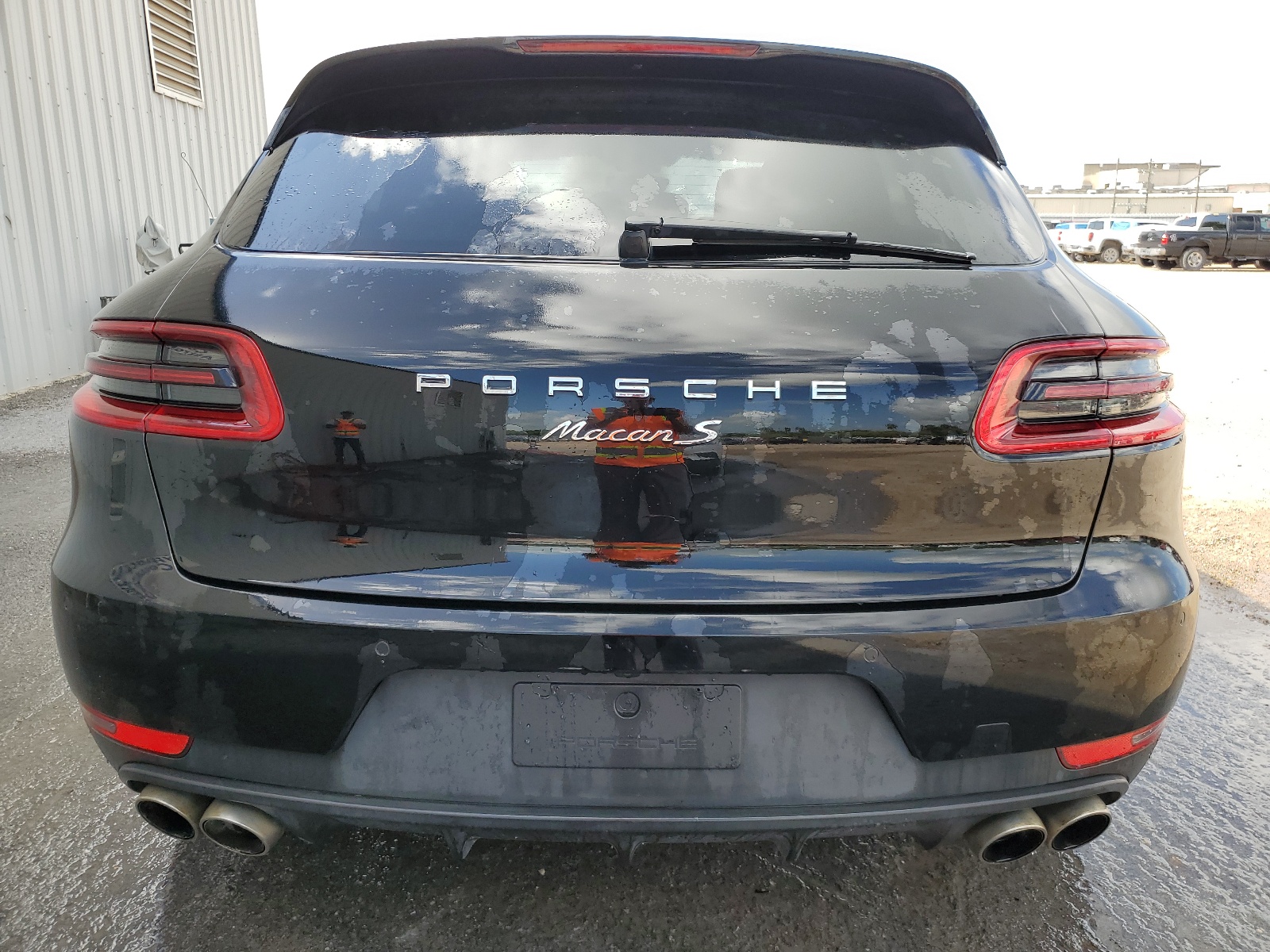 2017 Porsche Macan S vin: WP1AB2A56HLB16252