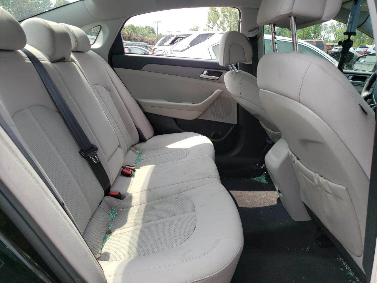 2015 Hyundai Sonata Se VIN: 5NPE24AF2FH241905 Lot: 61900114