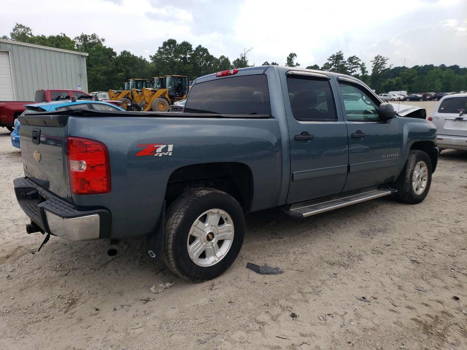 3GCPKSE38BG270521 2011 Chevrolet Silverado K1500 Lt