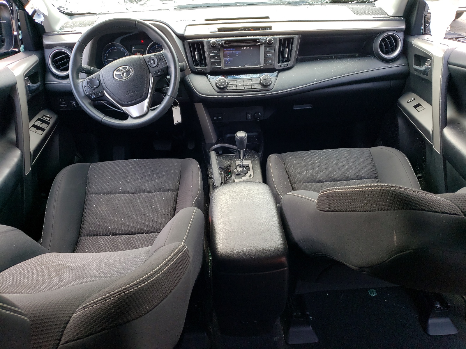 2T3RFREV9HW627155 2017 Toyota Rav4 Xle