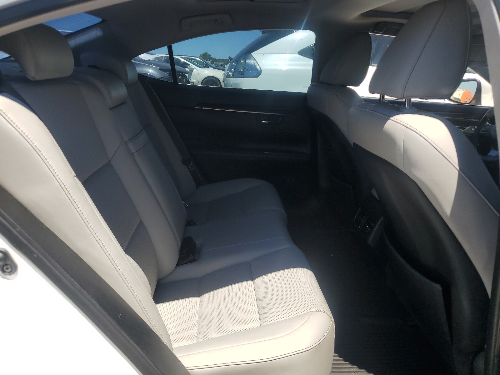 58ABK1GG5JU099344 2018 Lexus Es 350