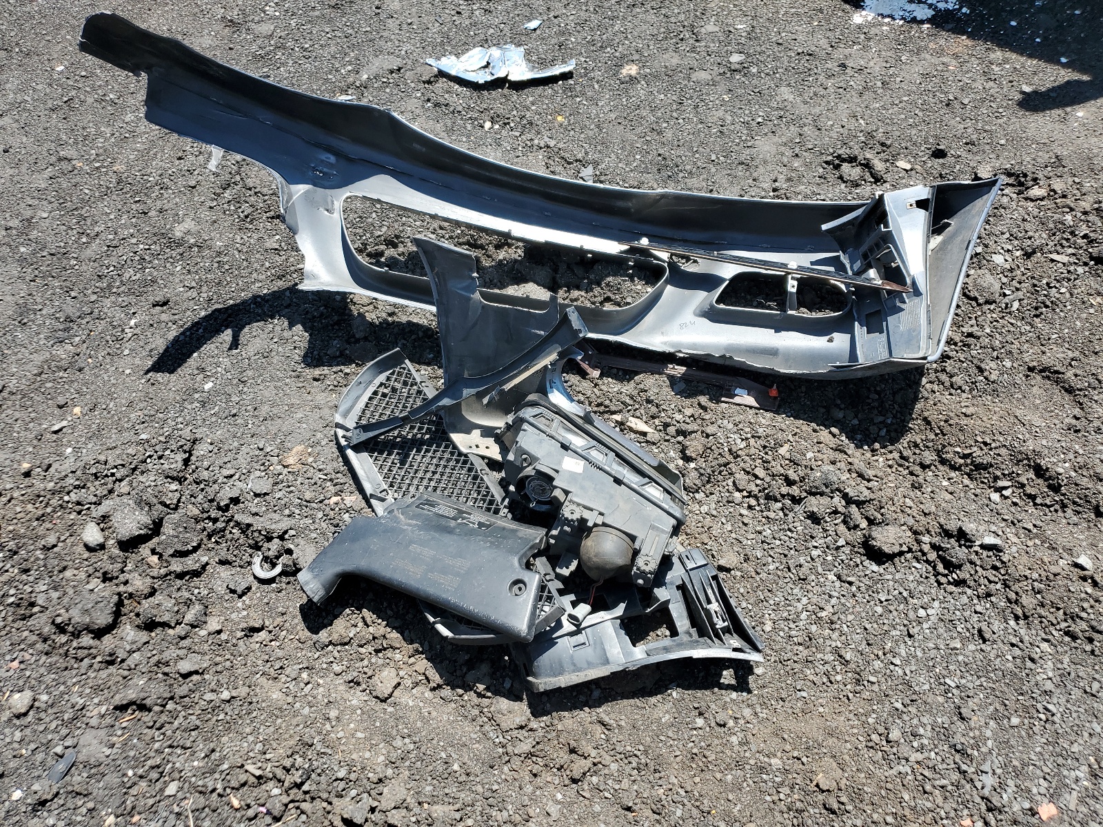 WBAET37454NH04596 2004 BMW 325 I