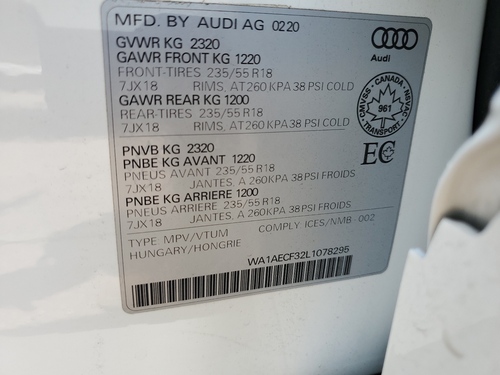 WA1AECF32L1078295 2020 Audi Q3 Premium