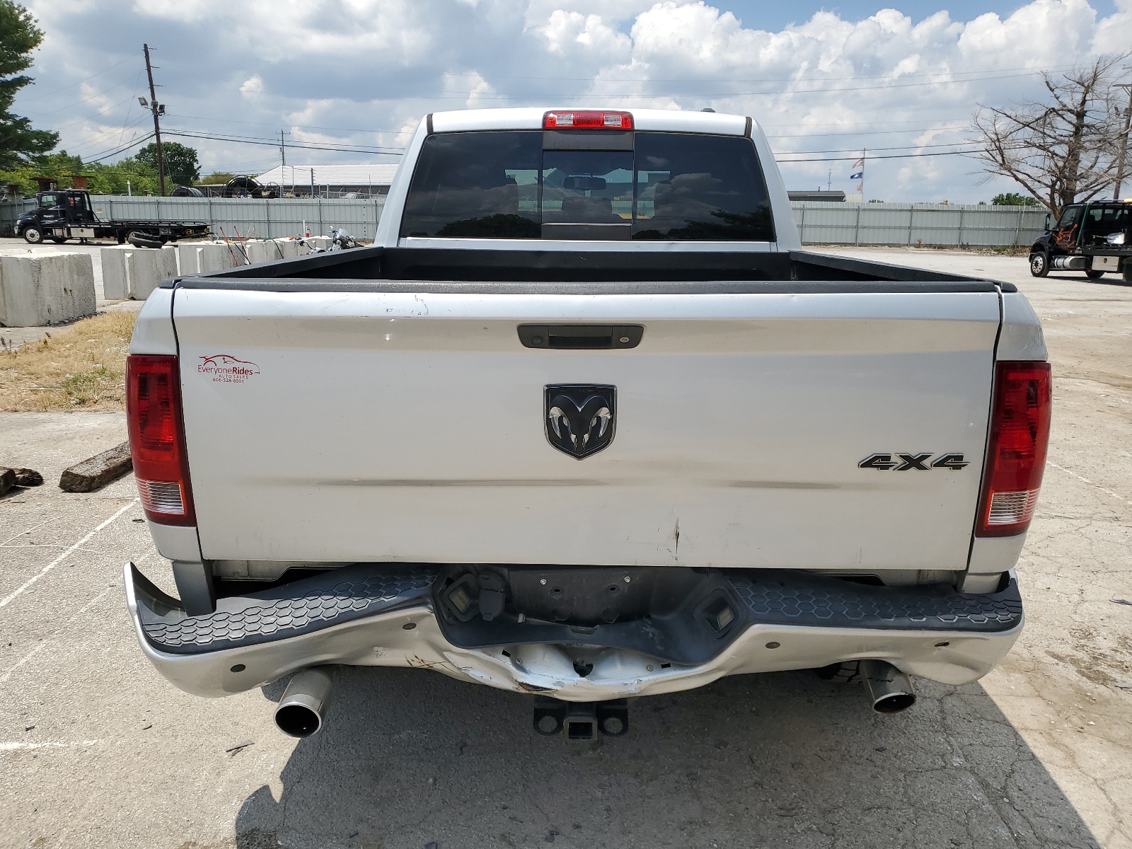 1D7RV1GT0BS665833 2011 Dodge Ram 1500