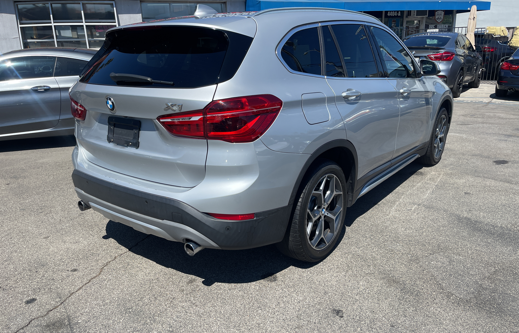 2018 BMW X1 xDrive28I vin: WBXHT3Z36J4A67016