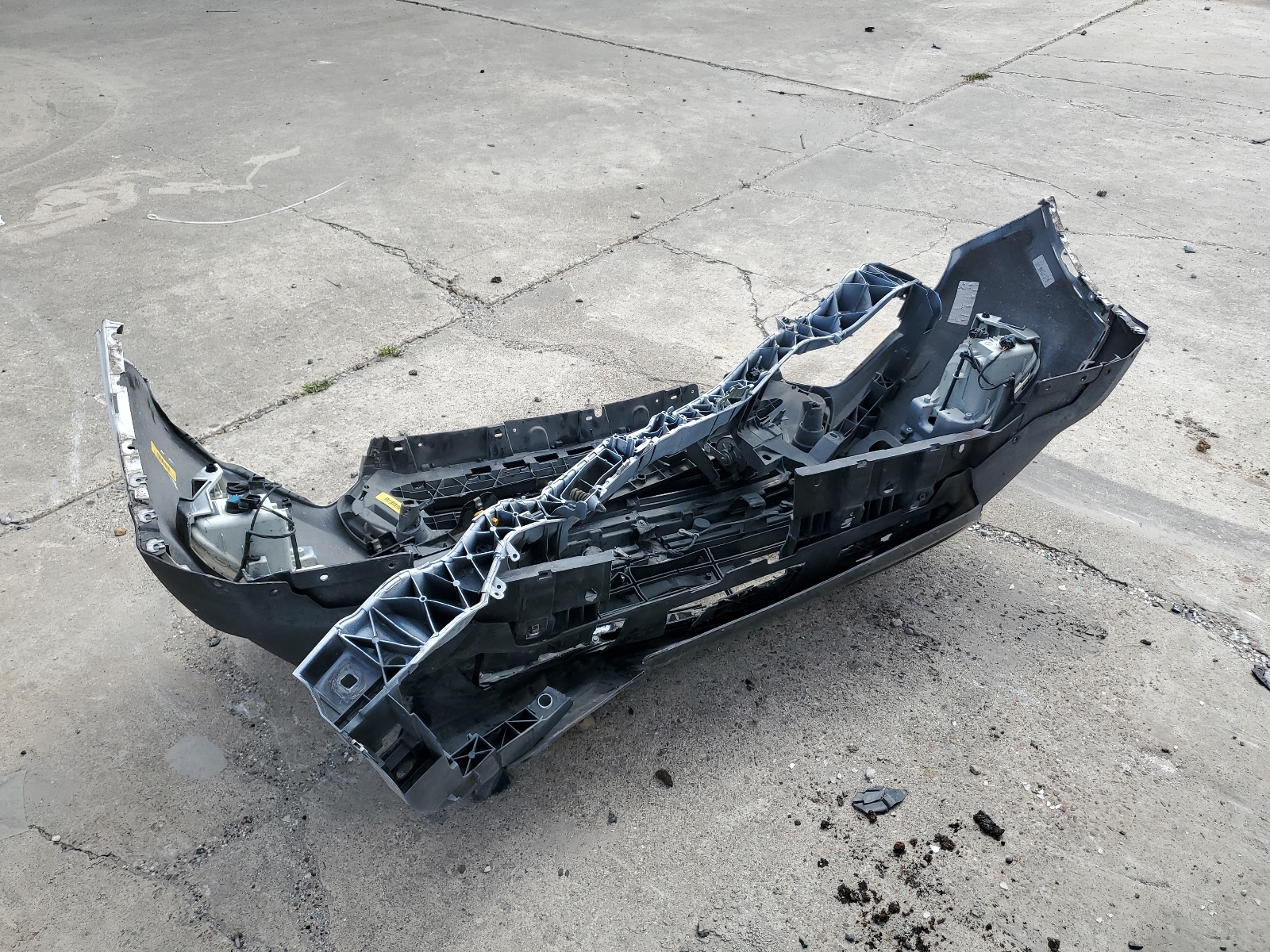 1FMCU0J94HUB79349 2017 Ford Escape Titanium