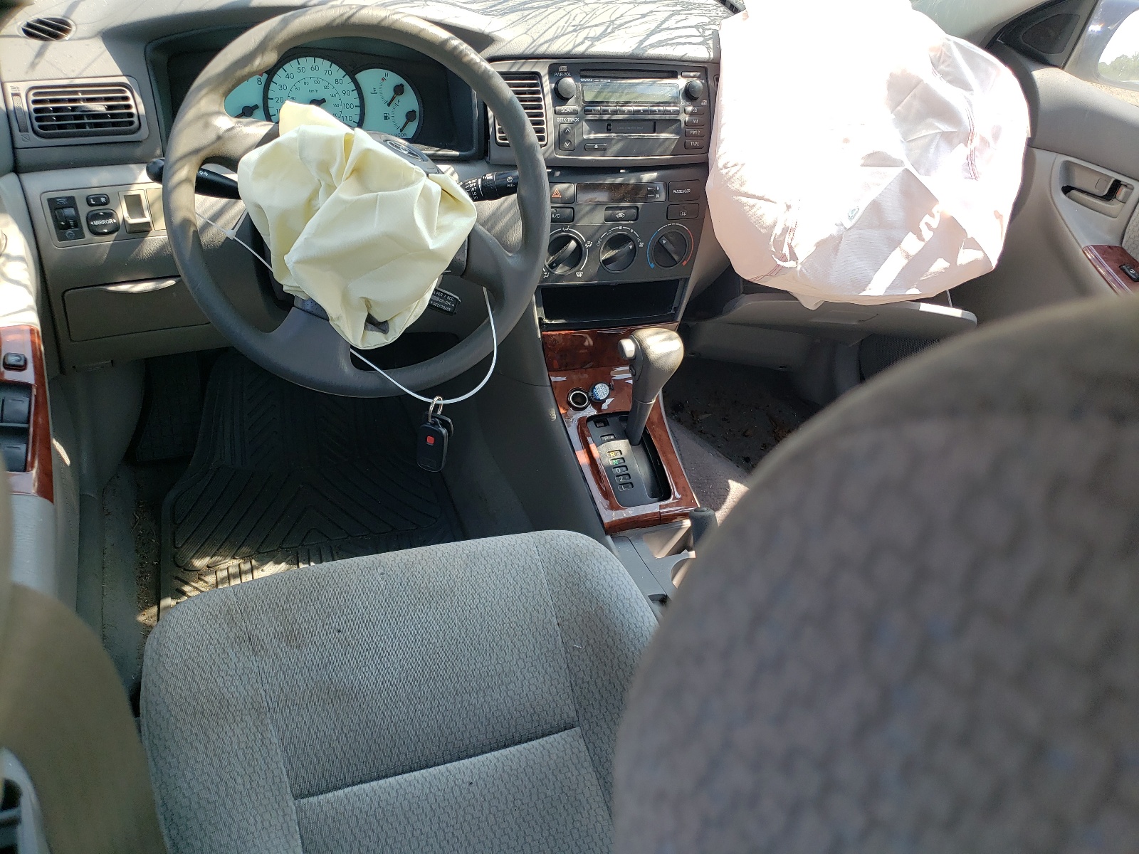 2T1BR38E04C221741 2004 Toyota Corolla Ce