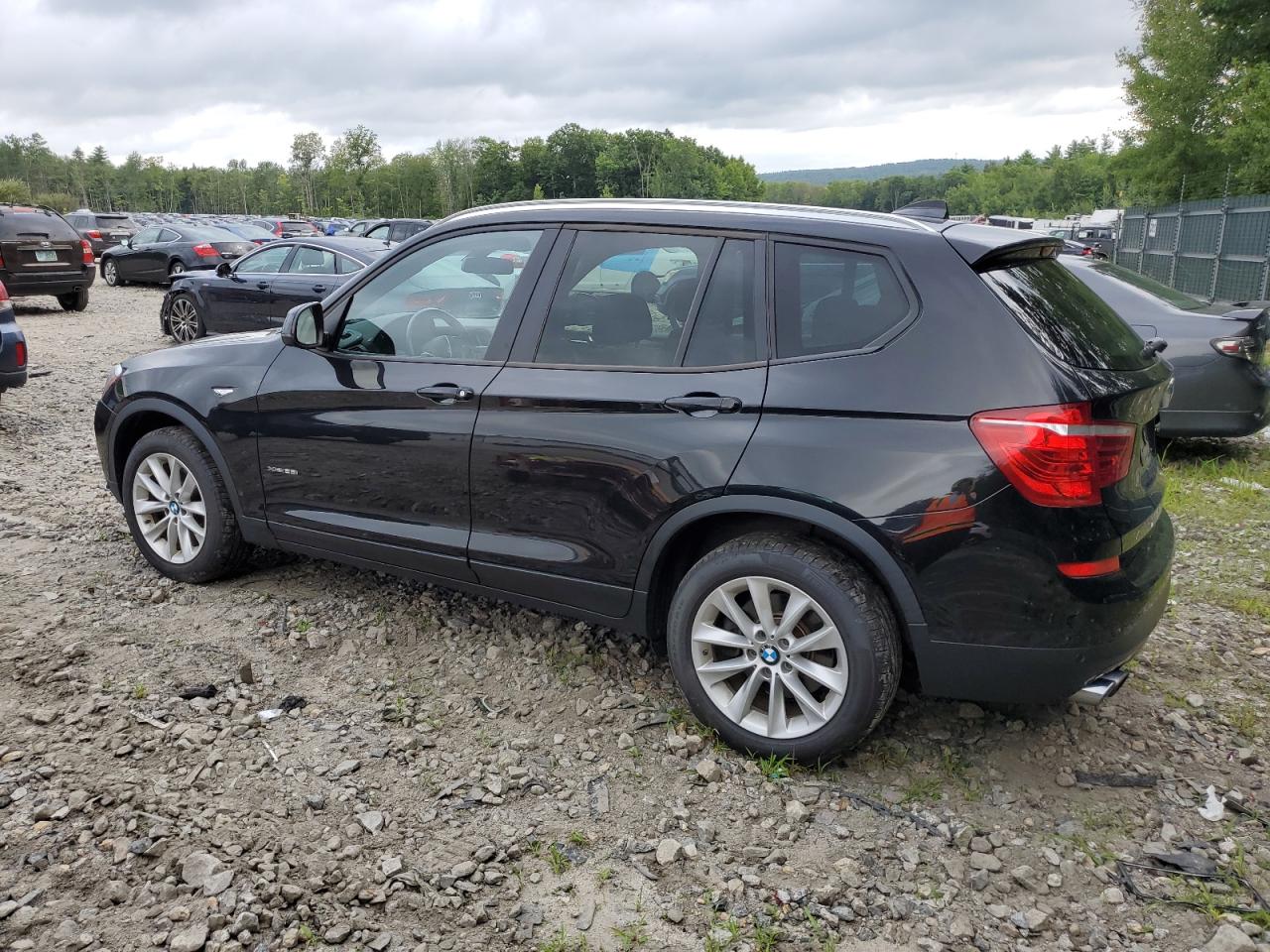 5UXWX9C33H0T18155 2017 BMW X3 - Image 2