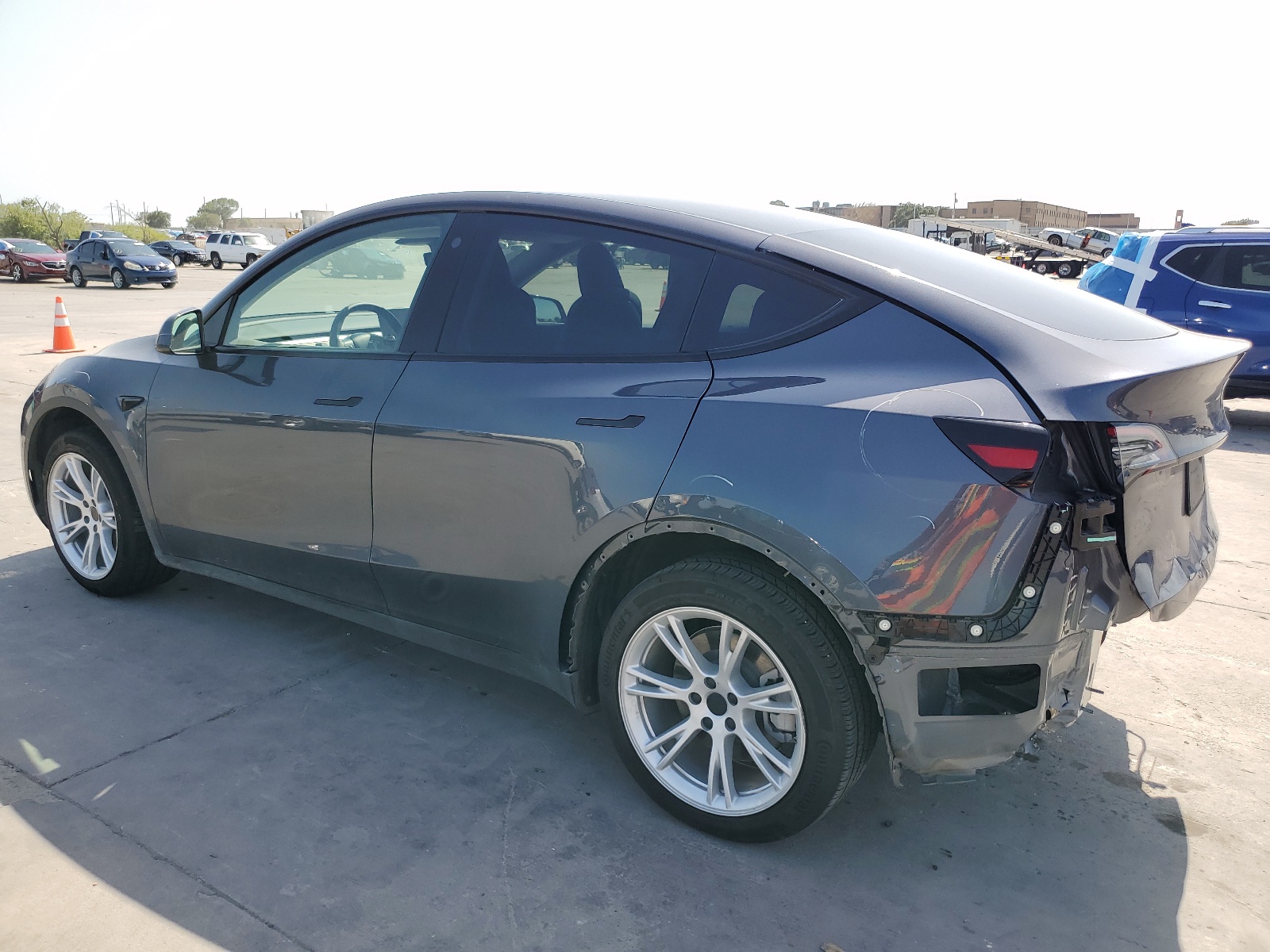 7SAYGDEE4NA005513 2022 Tesla Model Y