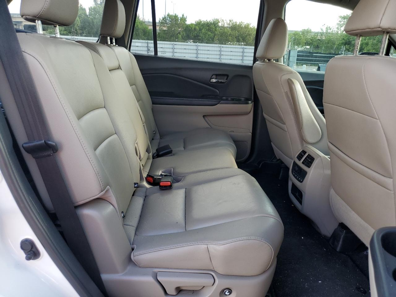 2018 Honda Pilot Exl VIN: 5FNYF5H50JB009881 Lot: 64361674