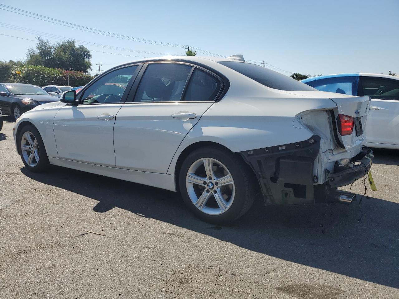 VIN WBA3C1C56DK103268 2013 BMW 3 SERIES no.2