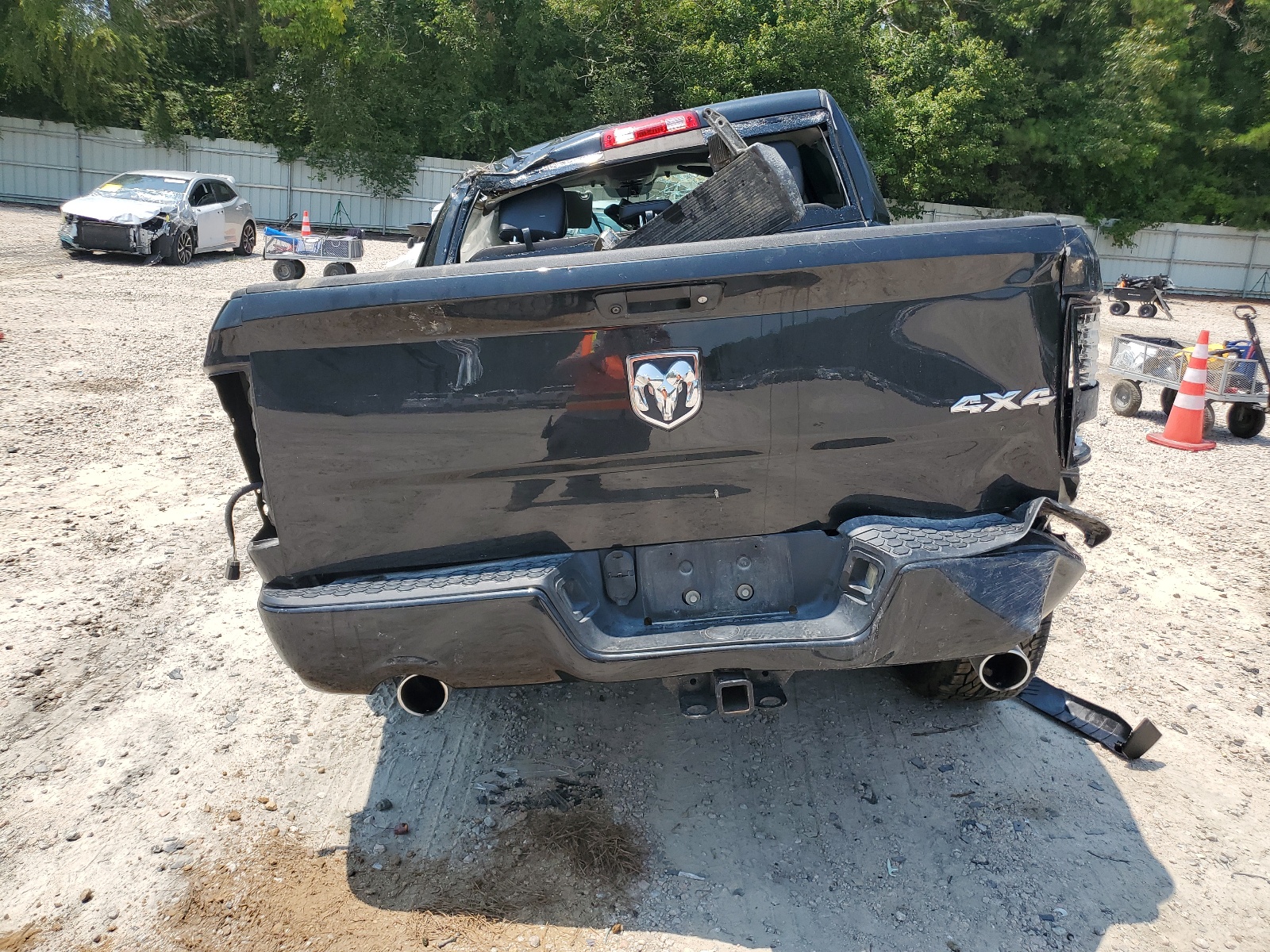 1C6RR7MT5HS733047 2017 Ram 1500 Sport