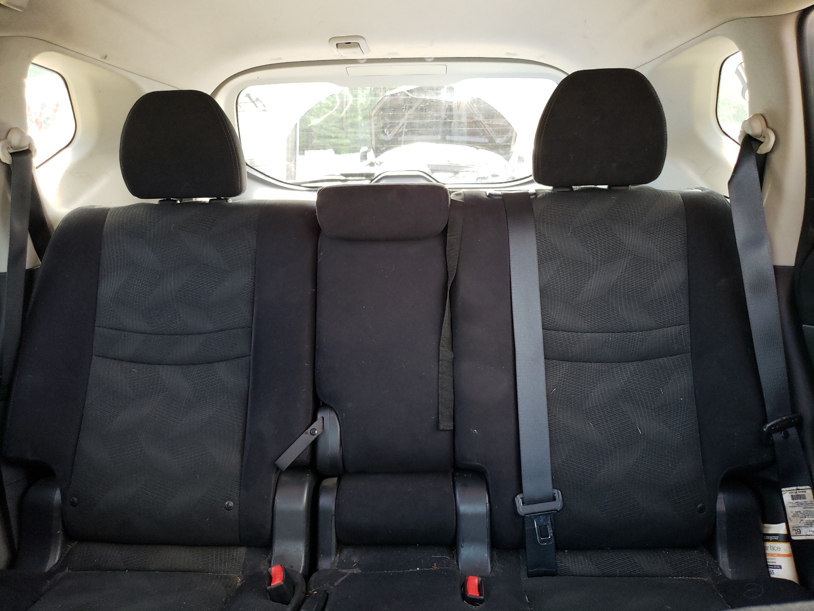 5N1AT2ML8FC818493 2015 Nissan Rogue S