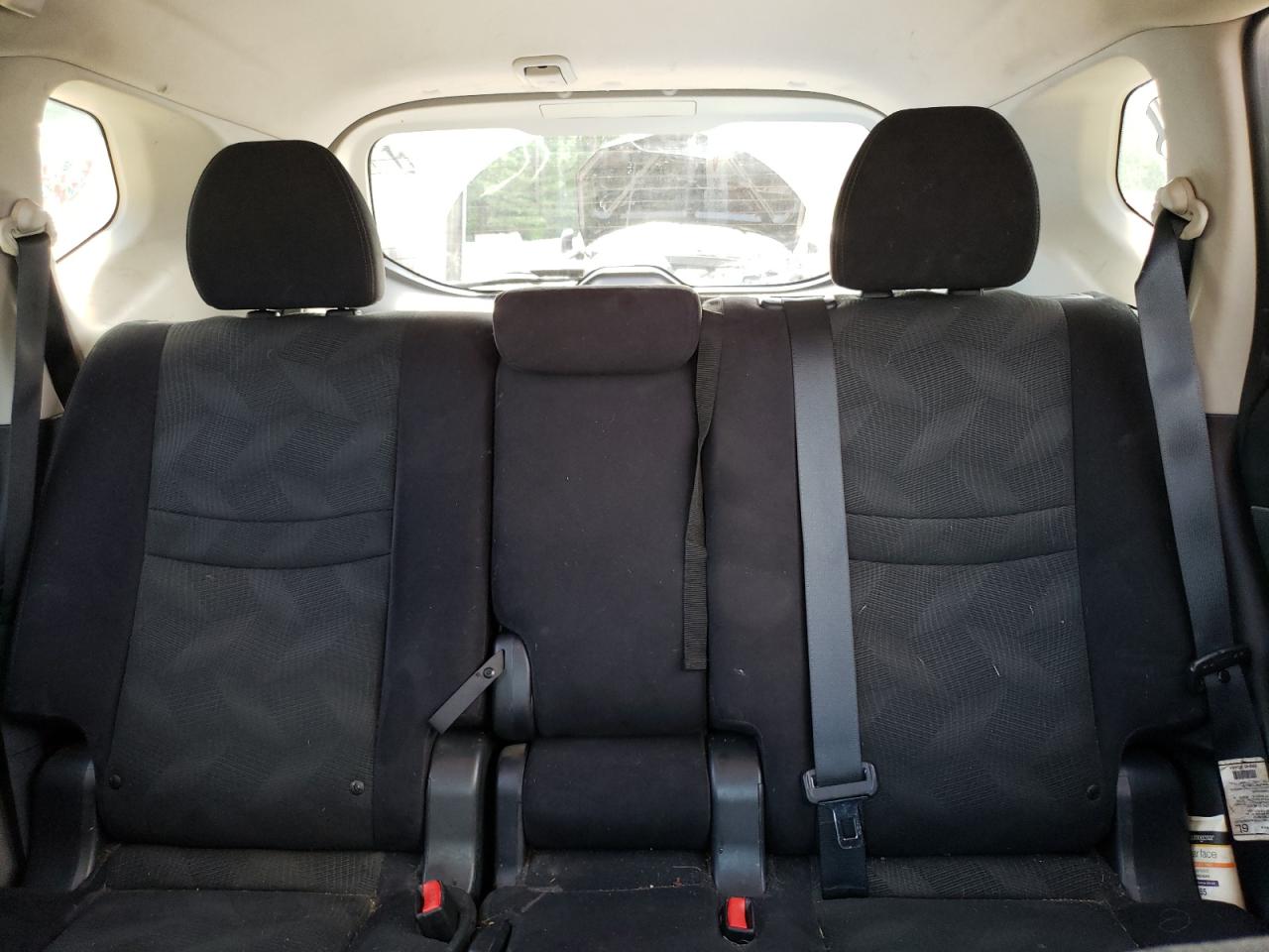 2015 Nissan Rogue S VIN: 5N1AT2ML8FC818493 Lot: 63605824